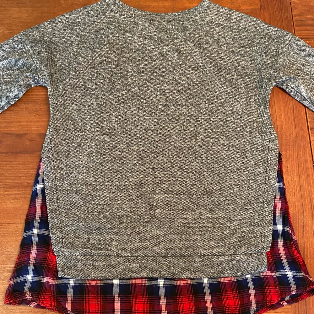 Doe & Rae Flannel Hem Sweatshirt - Picture 5 of 5